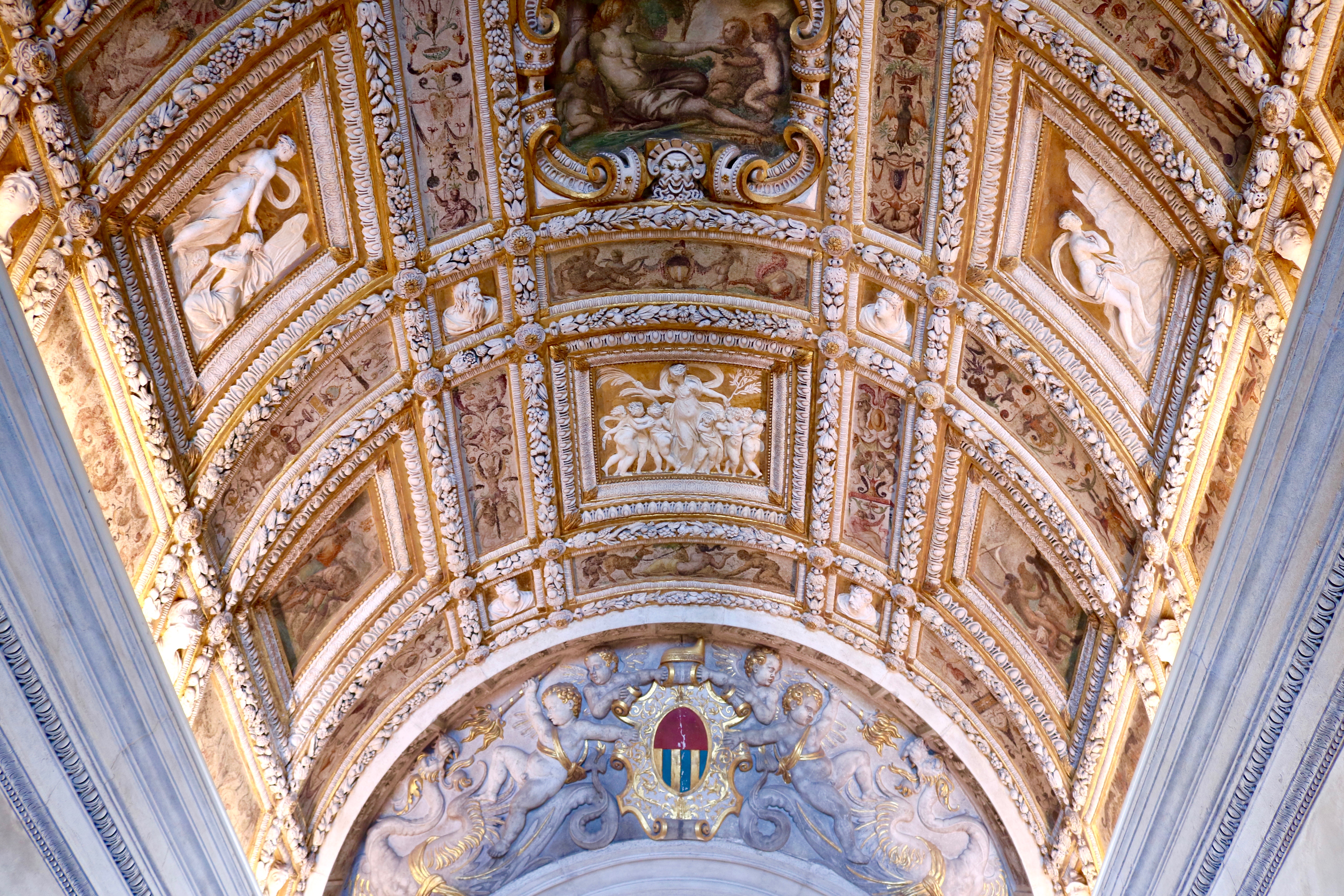 Scala d'Oro (Golden Staircase) Venice Photo Diary 2016 | Bowtiful Life www.bowtifullife.com 17